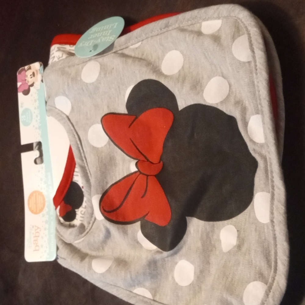 BABY BIBS
